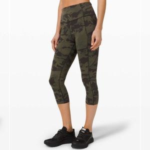 Lululemon Fast and Free Crop 19 inch